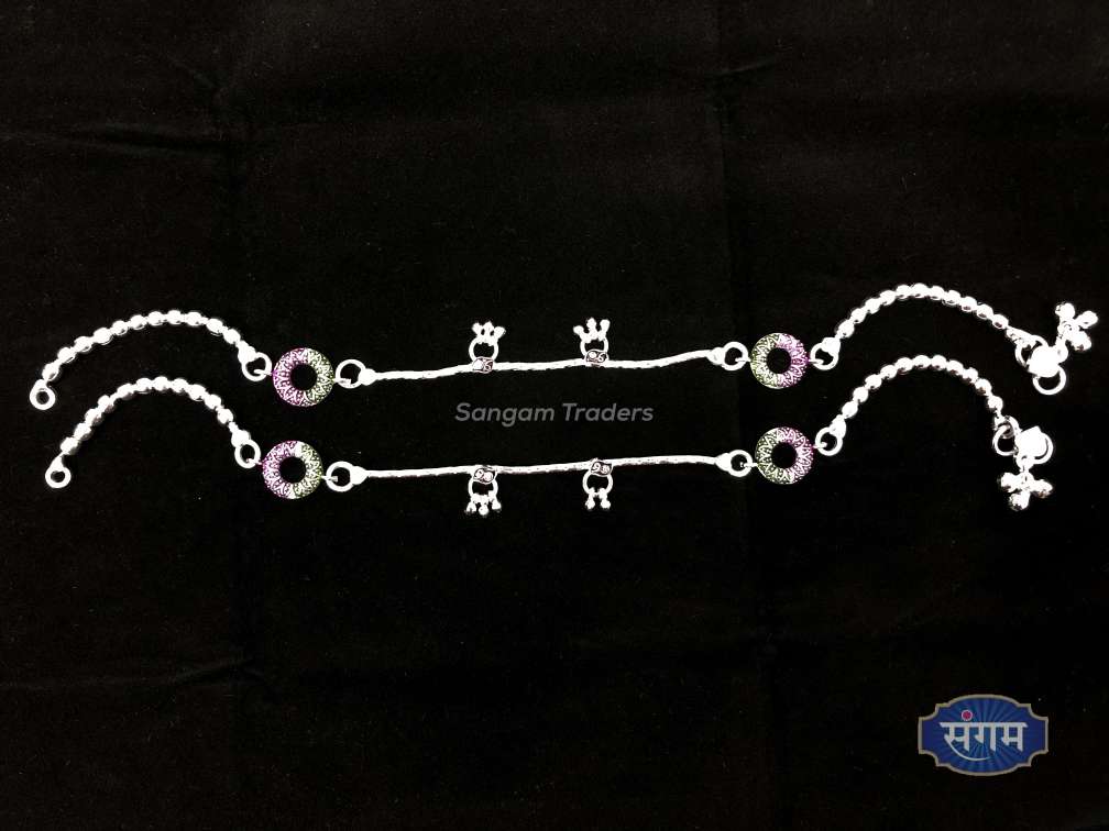 various type of silver anklet
